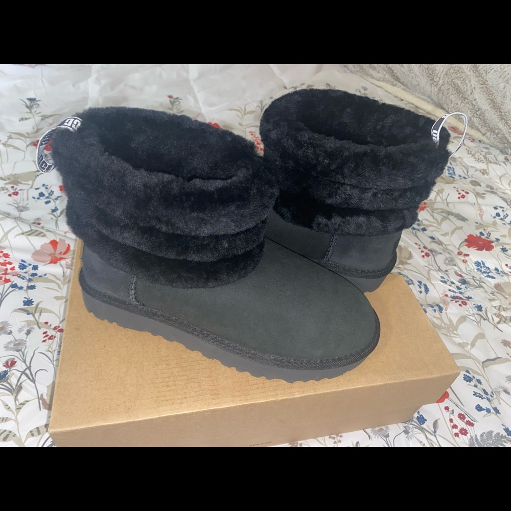 Women UGG Boot Size 6